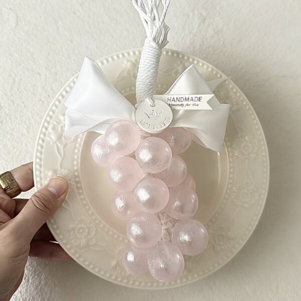 Pink Pearlescent Grape‑Shaped Scented Soap Strand, **25 Soap Beads Per String**, Handmade Decorative Soap, Perfect for Wedding Favors, Birthday & Party Gifts