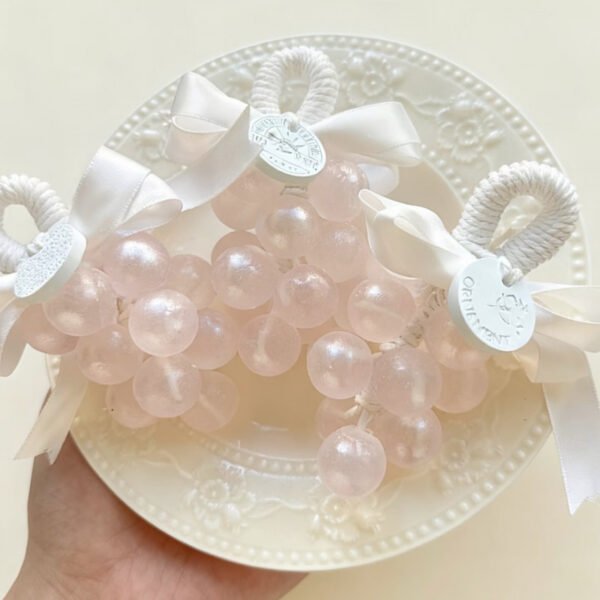 Handmade Pink Pearlescent Grape Shaped Scented Soap, Luxury Decorative Soap, Ideal for Wedding Favors, Birthday Presents, Party Guest Gifts & Home Decor